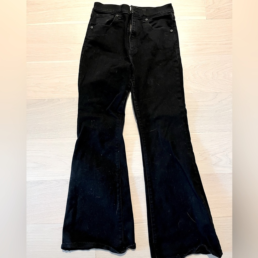 A&F Ultra High Rise Stretch Flare Jean - 29S